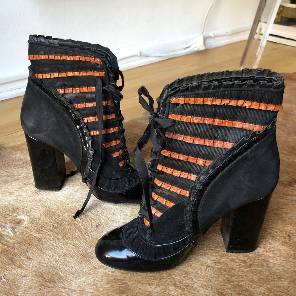 Kron by Kronkron Black and orange leather & suede Women's Ankle Boots size 39